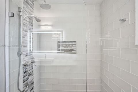 Tiny photo for 4281 Laurel Ridge Cir, Weston, FL 33331 (MLS # A12005596)