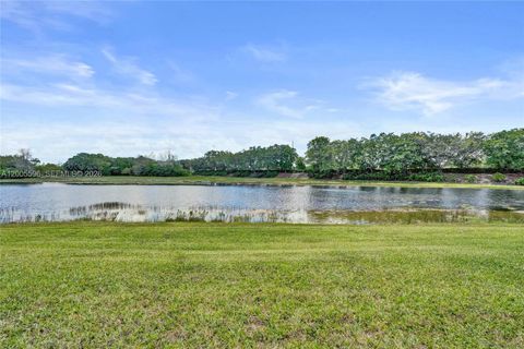 Tiny photo for 4281 Laurel Ridge Cir, Weston, FL 33331 (MLS # A12005596)