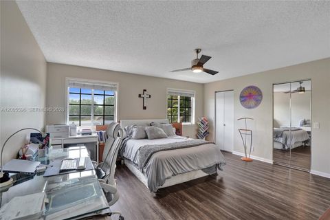 Tiny photo for 4281 Laurel Ridge Cir, Weston, FL 33331 (MLS # A12005596)