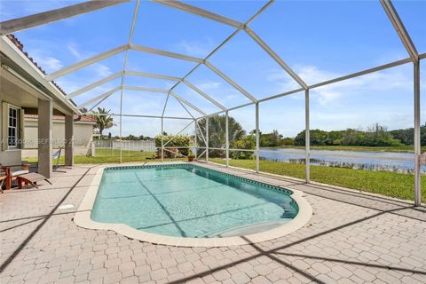 Tiny photo for 4281 Laurel Ridge Cir, Weston, FL 33331 (MLS # A12005596)