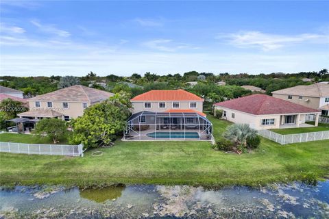 Tiny photo for 4281 Laurel Ridge Cir, Weston, FL 33331 (MLS # A12005596)