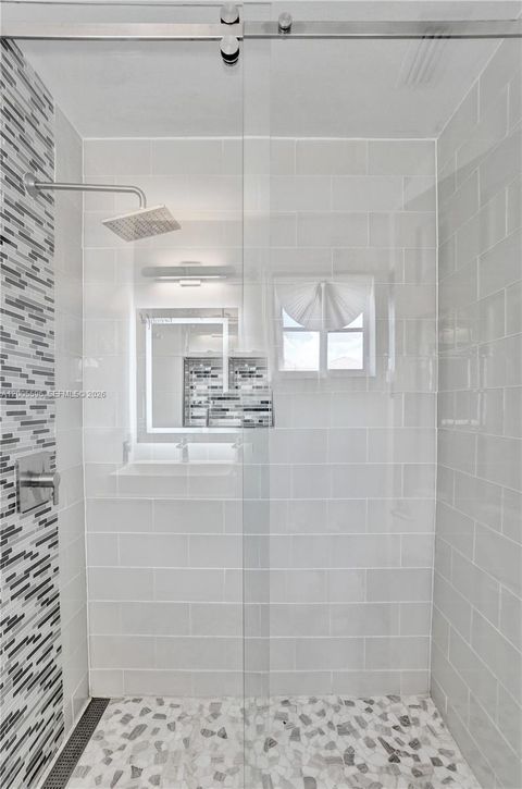 Tiny photo for 4281 Laurel Ridge Cir, Weston, FL 33331 (MLS # A12005596)