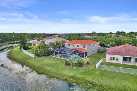 Tiny photo for 4281 Laurel Ridge Cir, Weston, FL 33331 (MLS # A12005596)