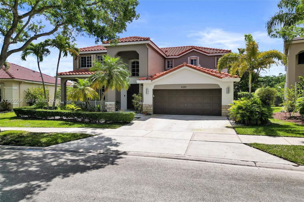 Photo of 4281 Laurel Ridge Cir, Weston, FL 33331 (MLS # A12005596)