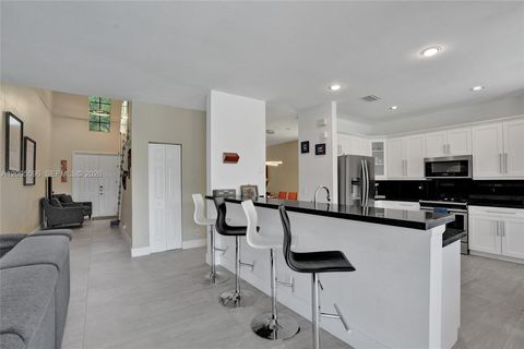 Tiny photo for 4281 Laurel Ridge Cir, Weston, FL 33331 (MLS # A12005596)