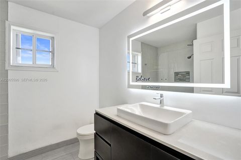 Tiny photo for 4281 Laurel Ridge Cir, Weston, FL 33331 (MLS # A12005596)