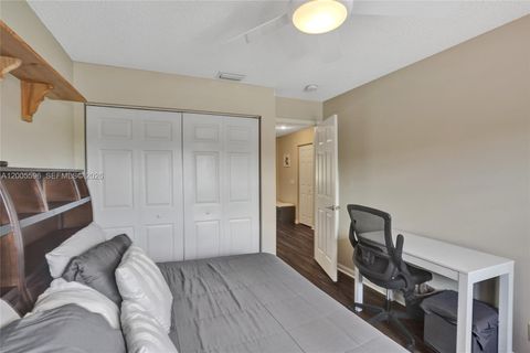 Tiny photo for 4281 Laurel Ridge Cir, Weston, FL 33331 (MLS # A12005596)