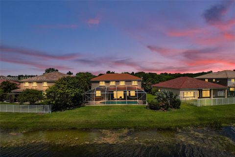 Tiny photo for 4281 Laurel Ridge Cir, Weston, FL 33331 (MLS # A12005596)