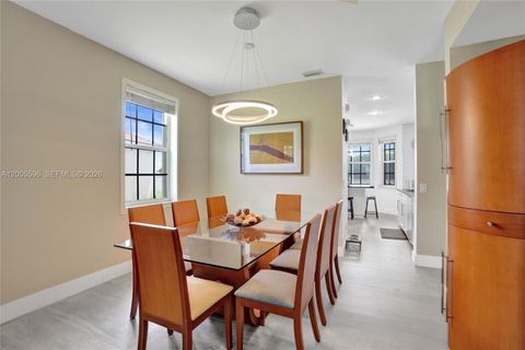 Tiny photo for 4281 Laurel Ridge Cir, Weston, FL 33331 (MLS # A12005596)