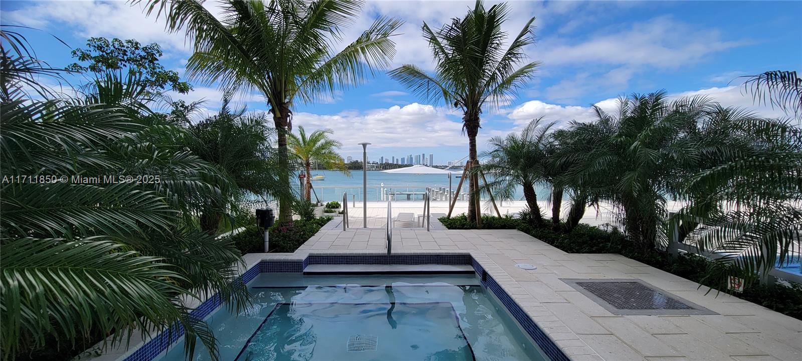 Property for Sale at 1000 West Ave 1204, Miami Beach, Miami-Dade County, Florida - Bathrooms: 1  - $333,000