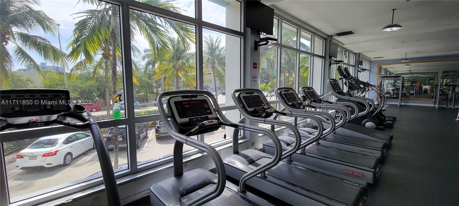 MIRADOR 1000 CONDO - Residential