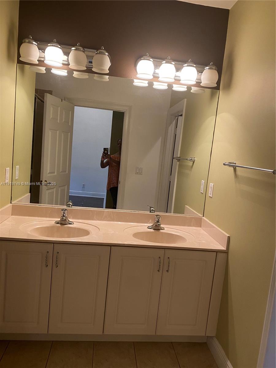 WALDMAN PLAT - Residential