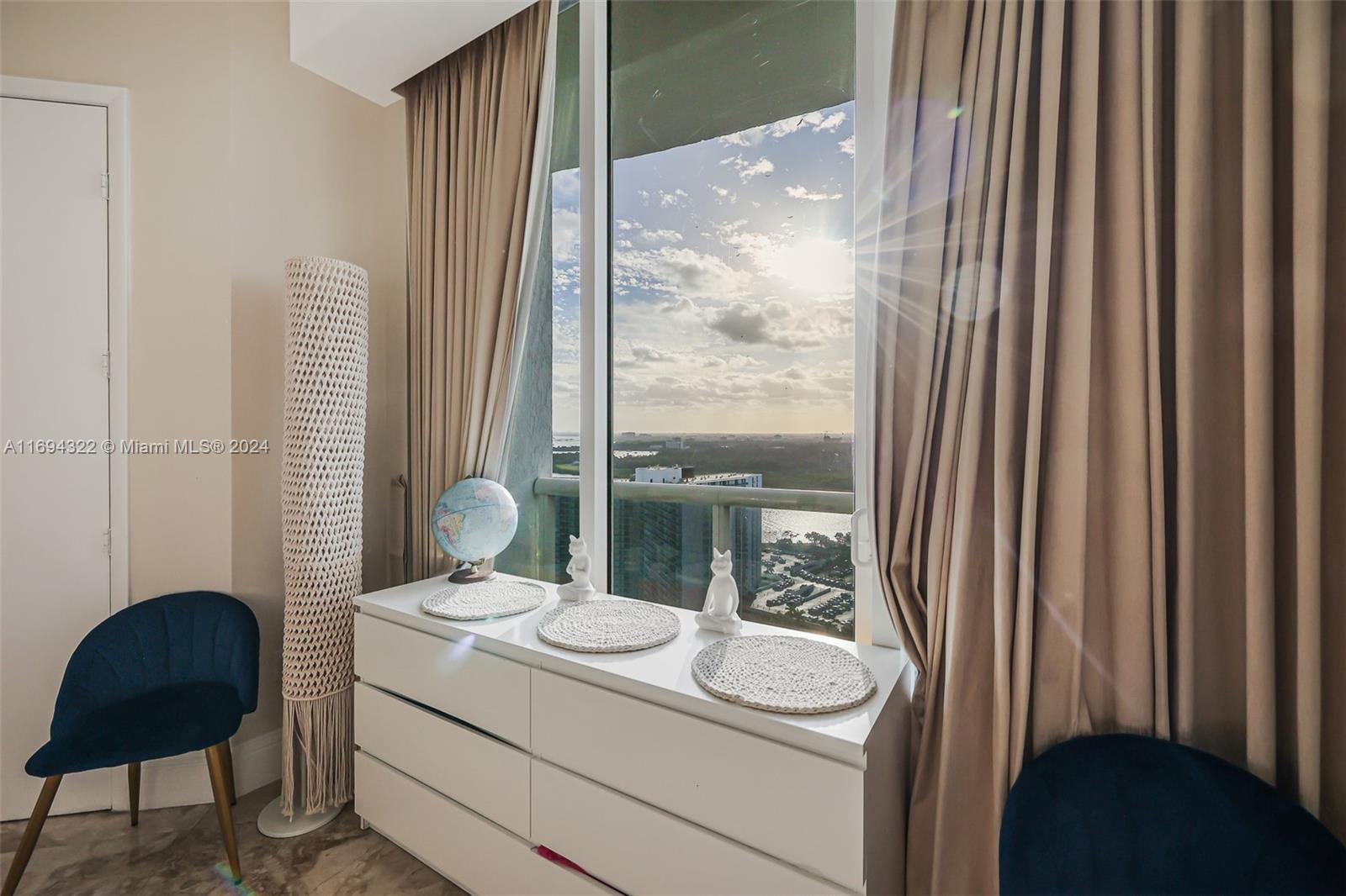 TDR TOWER II CONDO - Residential