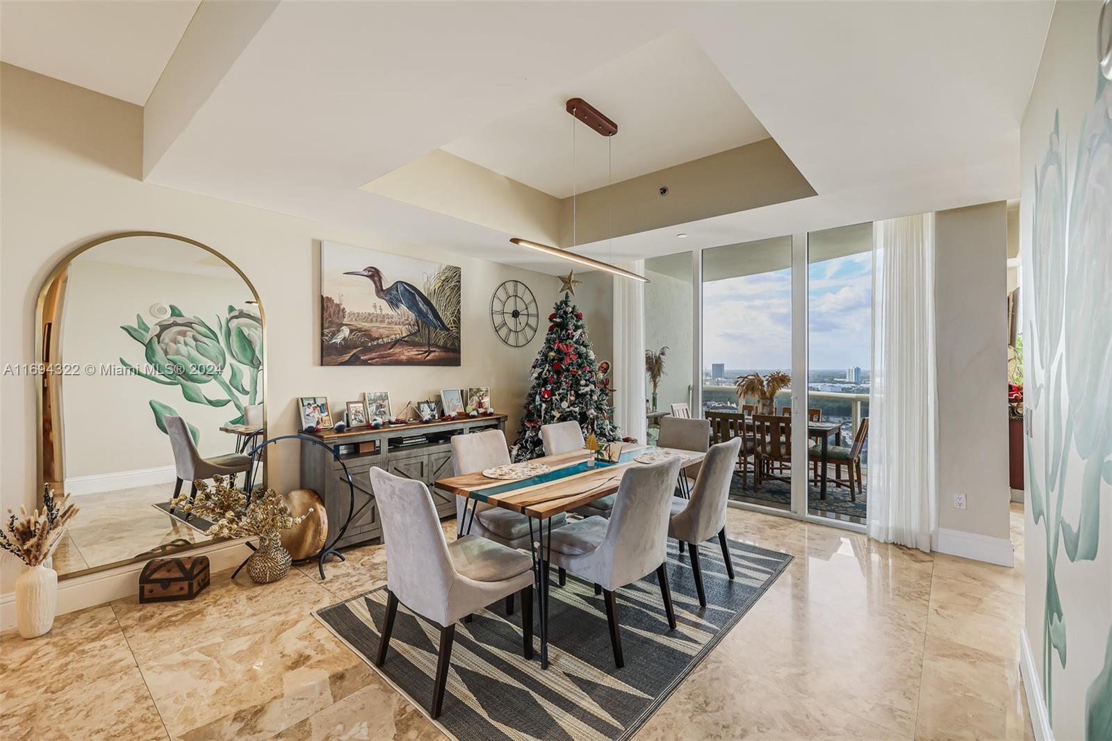 TDR TOWER II CONDO - Residential