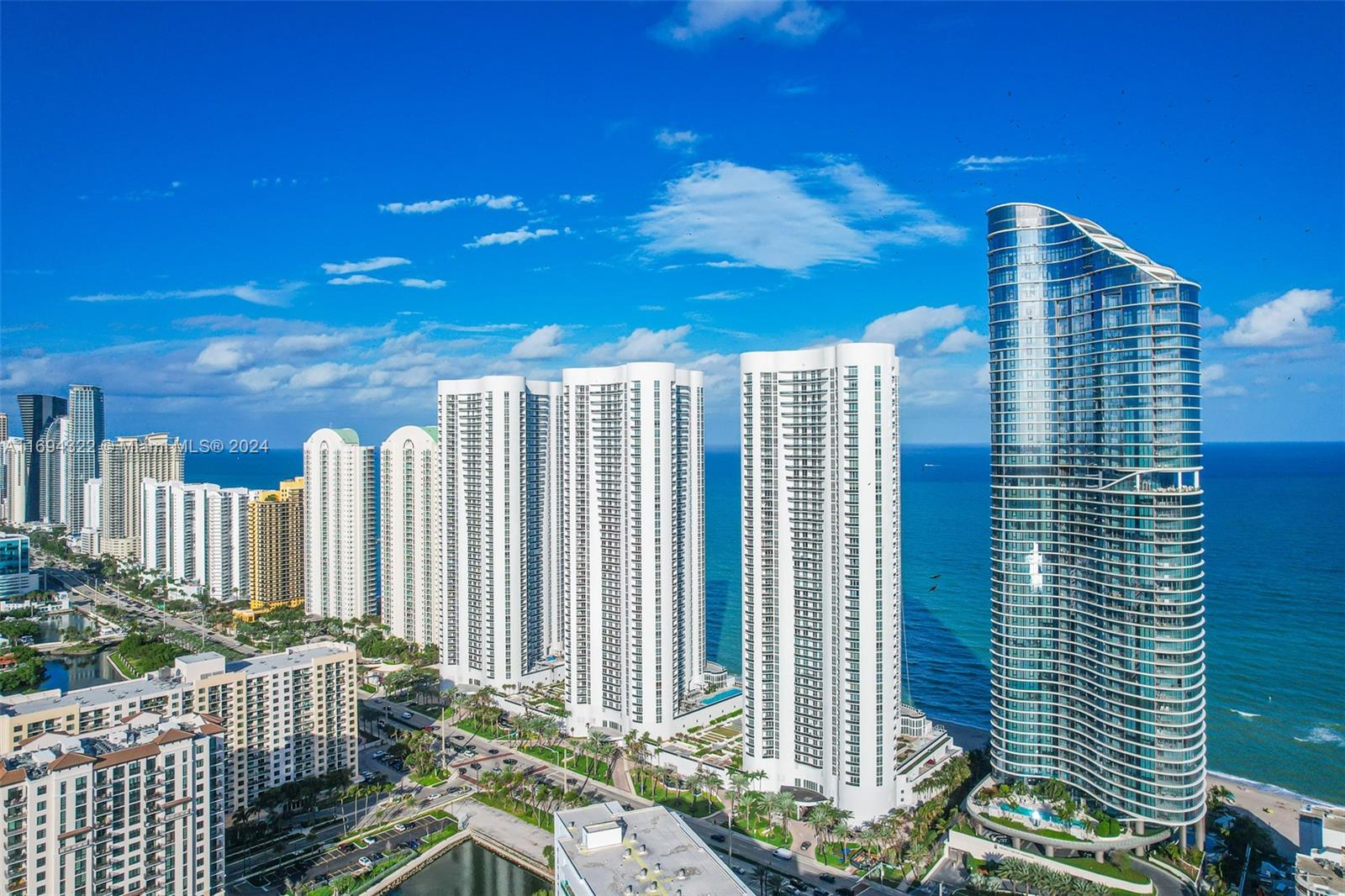 TDR TOWER II CONDO - Residential