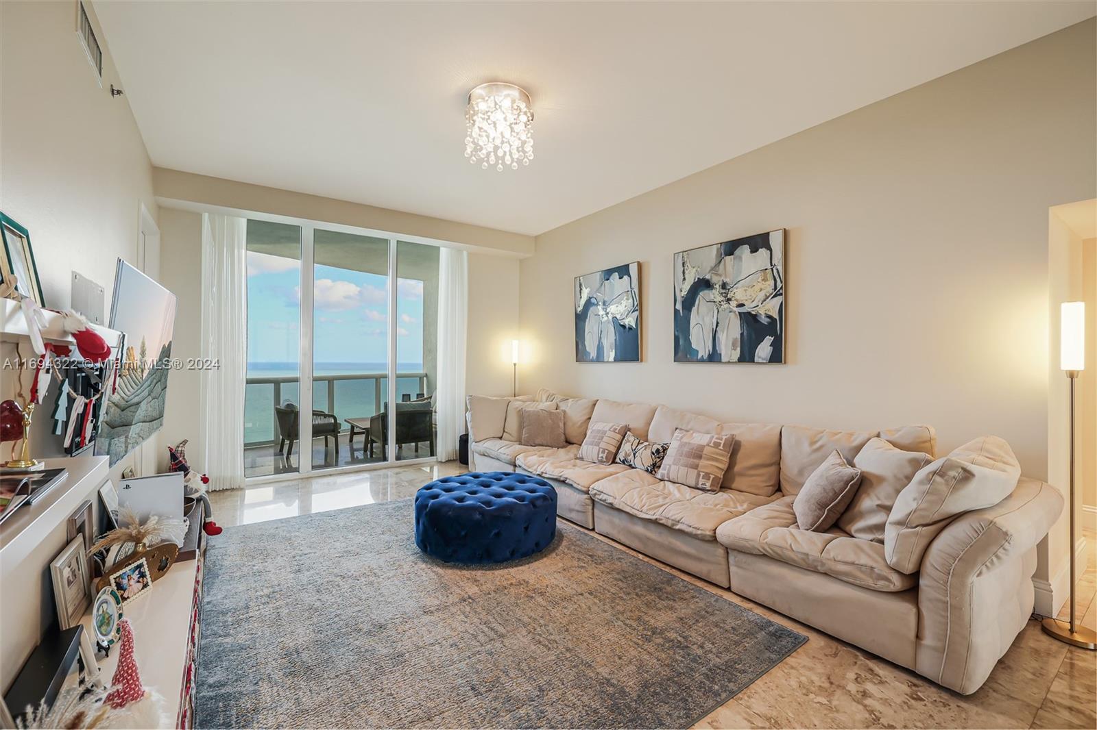 TDR TOWER II CONDO - Residential