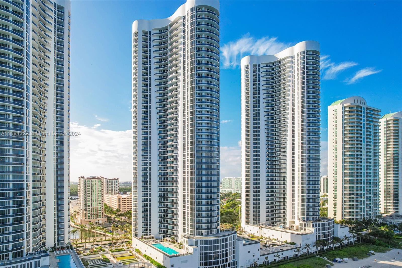 TDR TOWER II CONDO - Residential