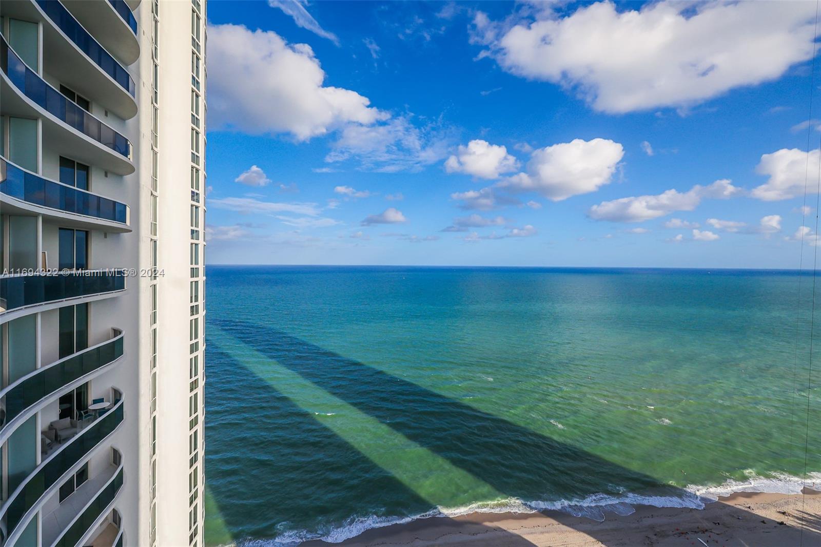 TDR TOWER II CONDO - Residential