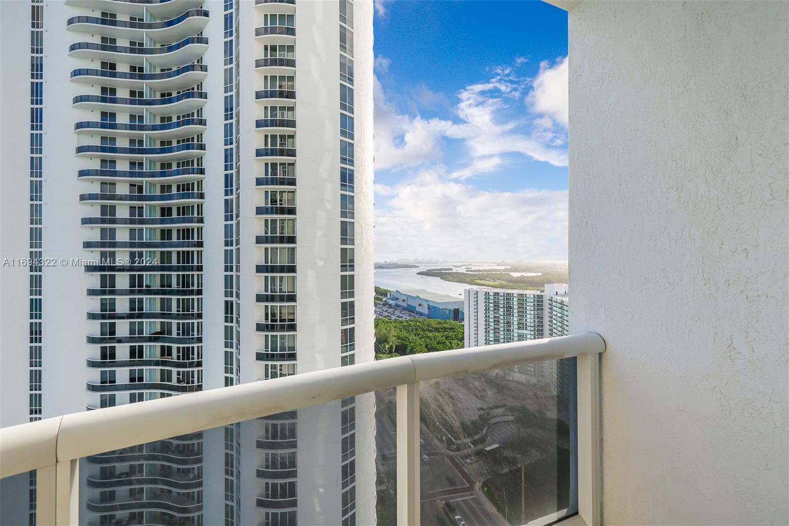 TDR TOWER II CONDO - Residential