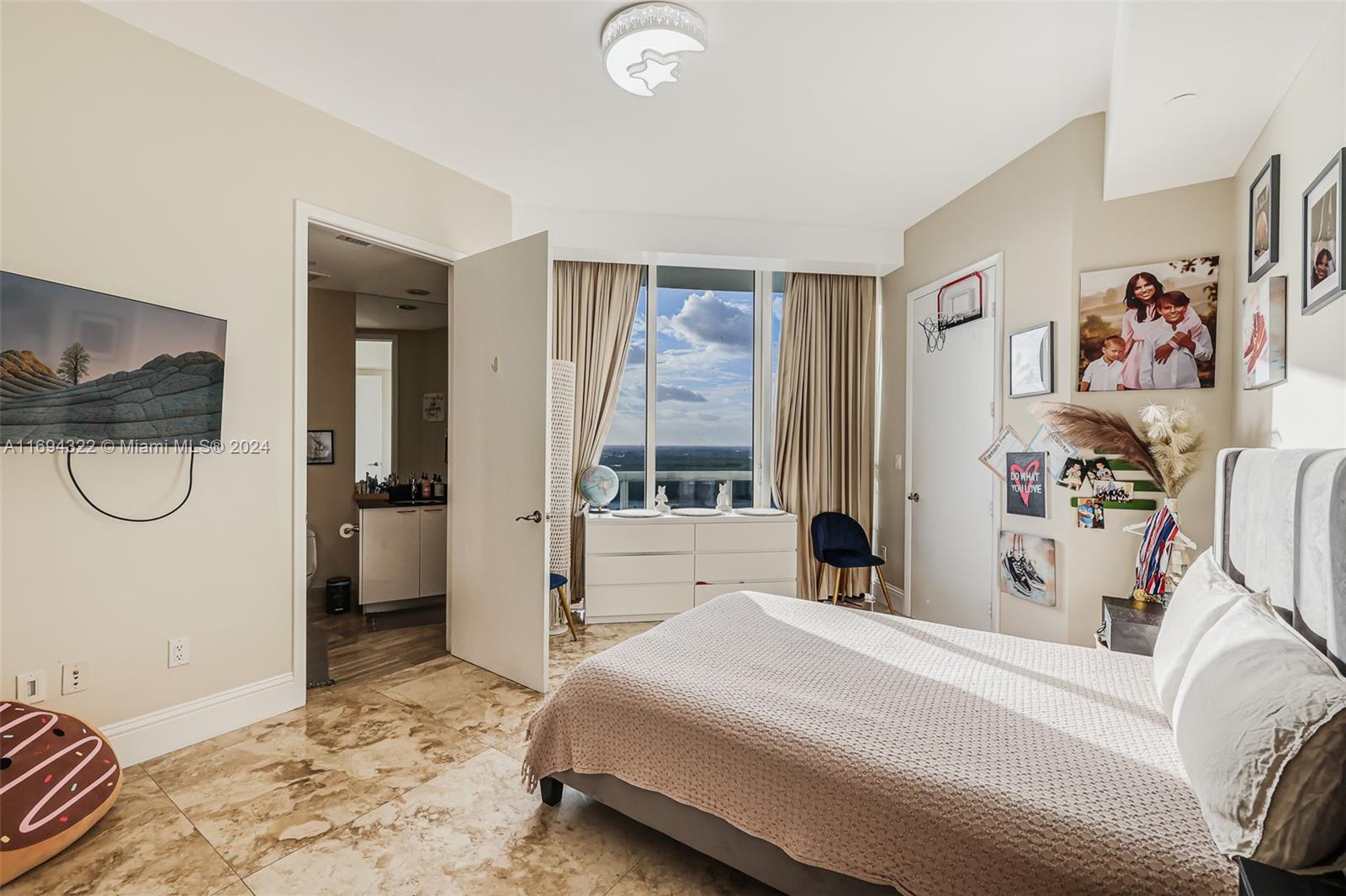 TDR TOWER II CONDO - Residential