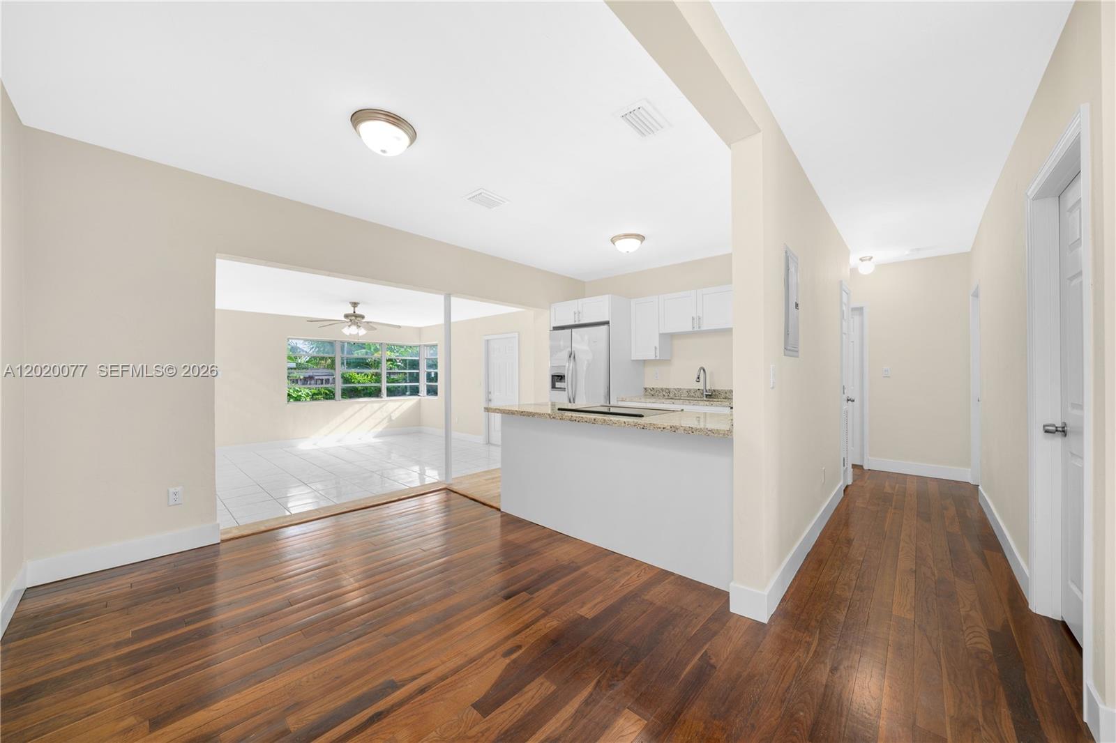 GRAPELAND HEIGHTS - Residential
