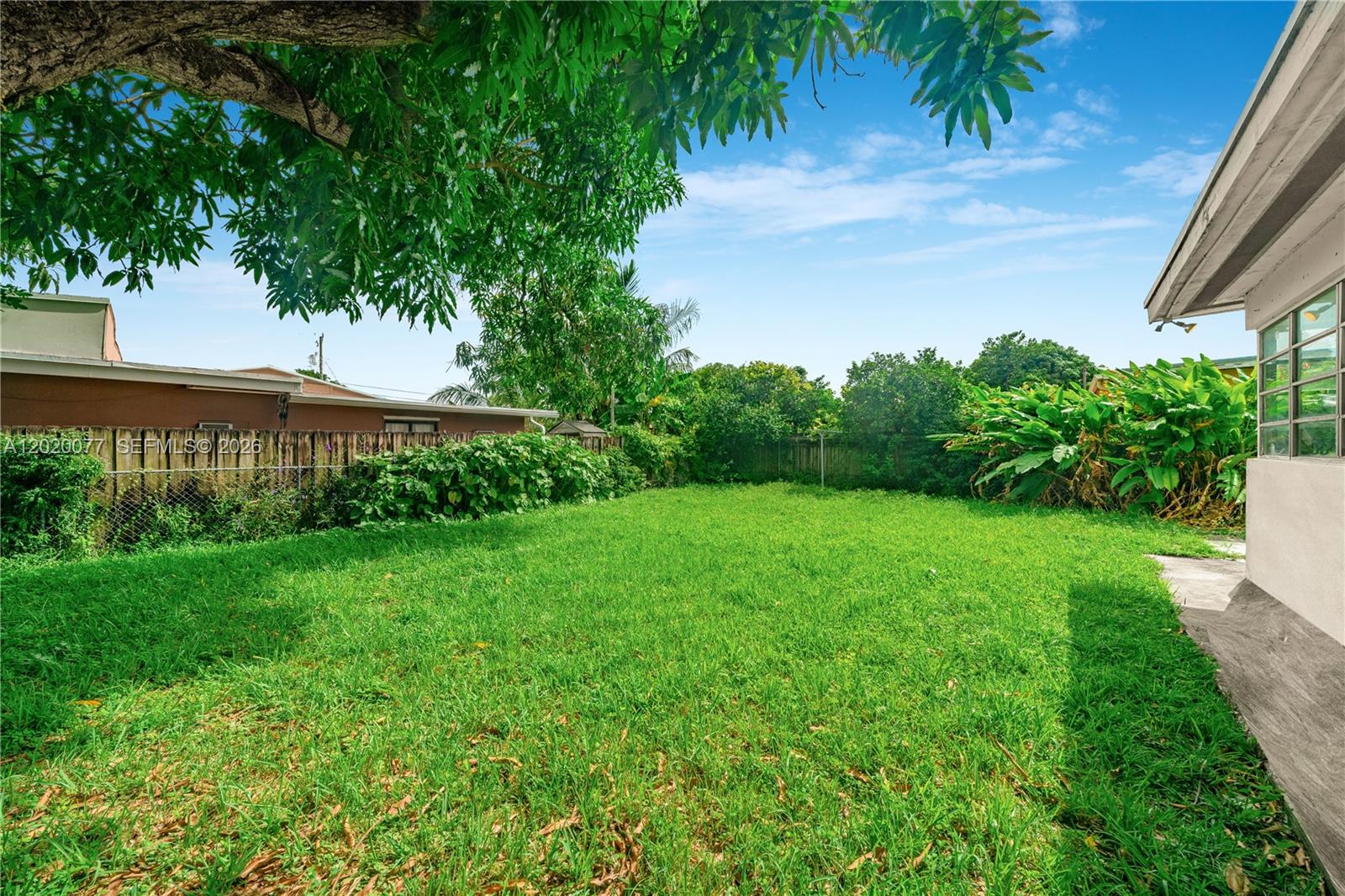 GRAPELAND HEIGHTS - Residential