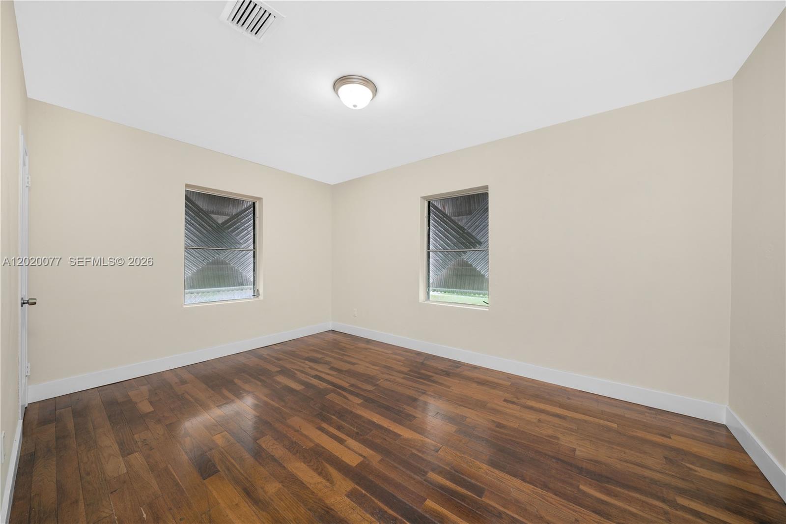 GRAPELAND HEIGHTS - Residential