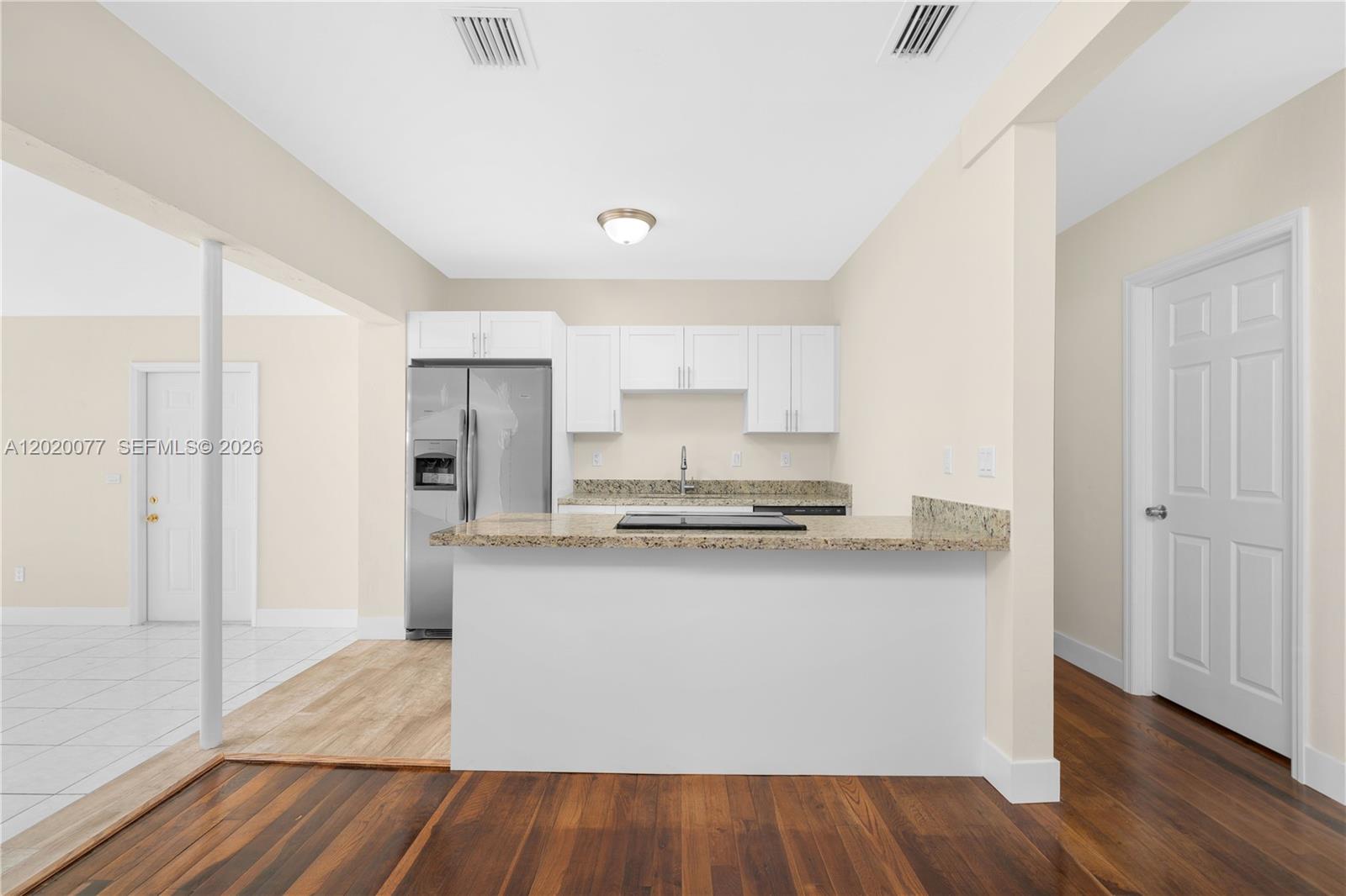 GRAPELAND HEIGHTS - Residential