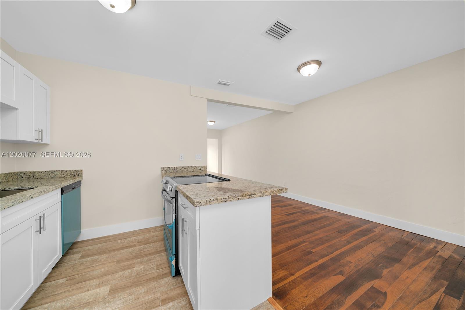 GRAPELAND HEIGHTS - Residential