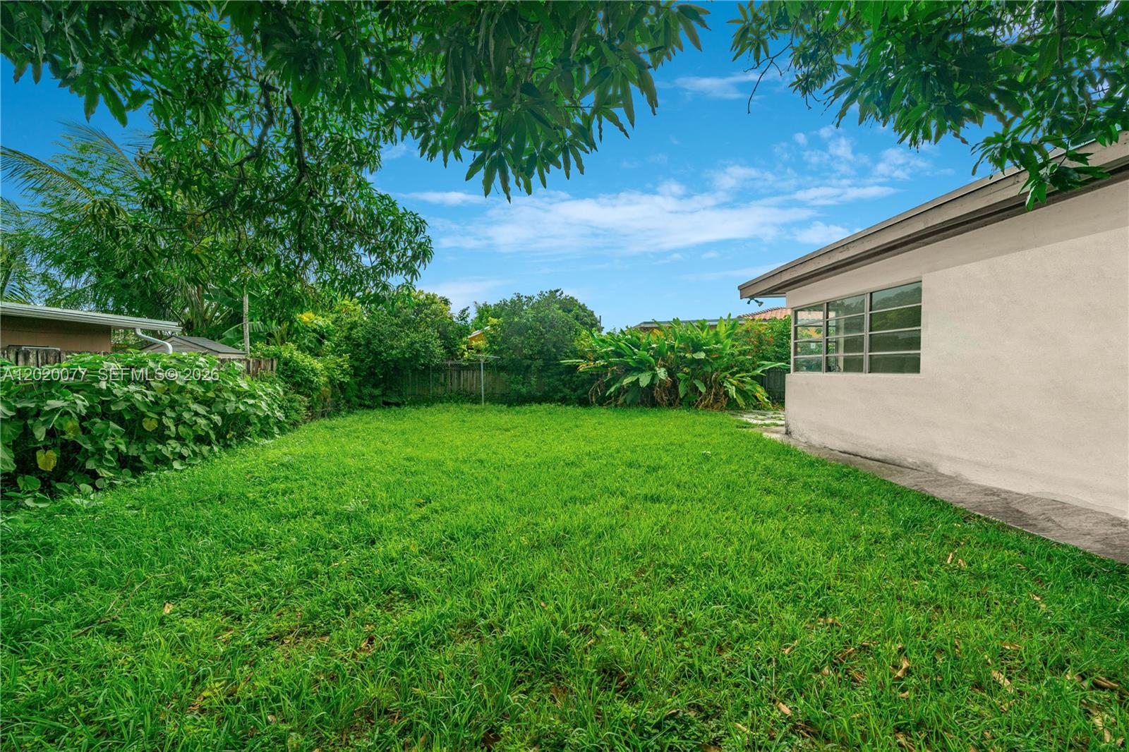 GRAPELAND HEIGHTS - Residential