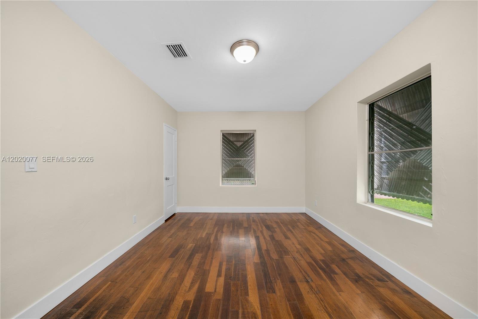 GRAPELAND HEIGHTS - Residential