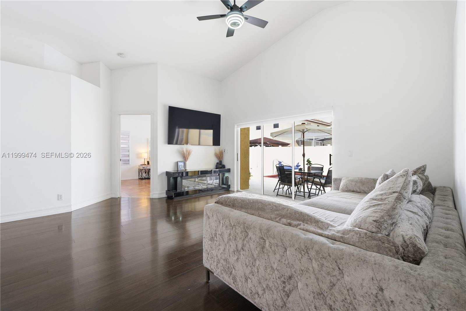 CHAPEL LAKE ESTATES - Residential