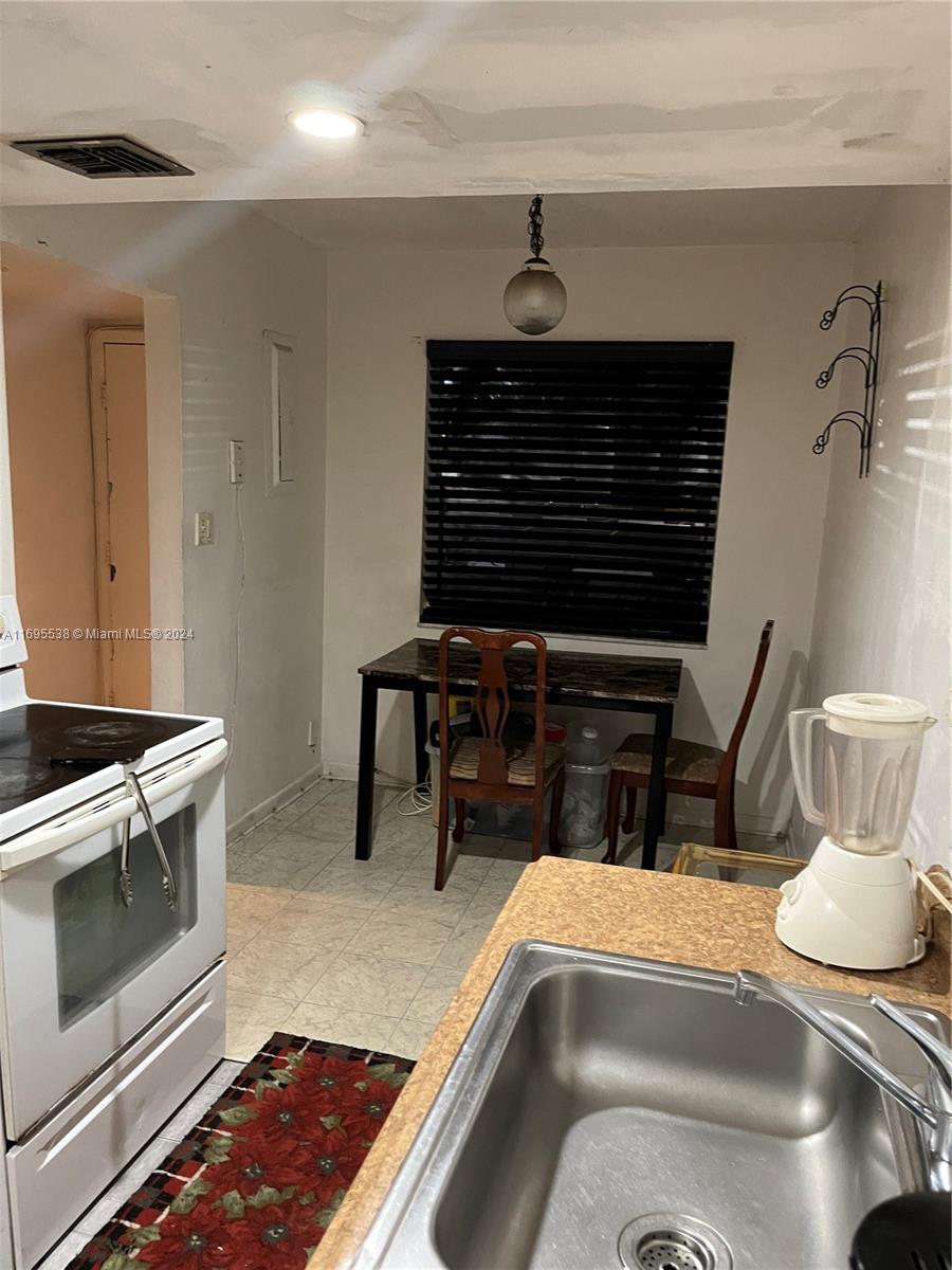 CYPRESS CHASE NORTH NO 2 - Residential