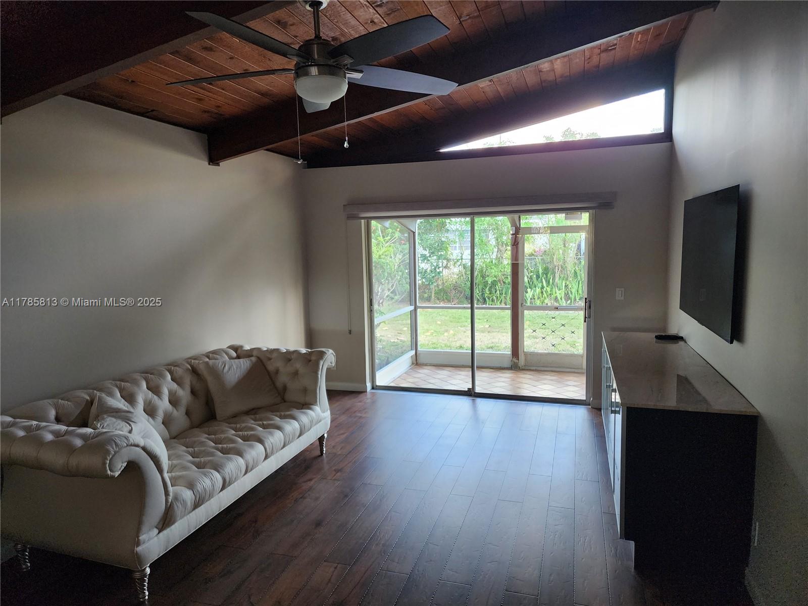 249 Briarwood Cir 3-15