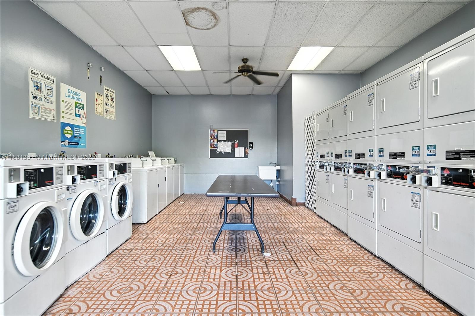 GOLDCOASTER MOBILE HOME - Residential Lease