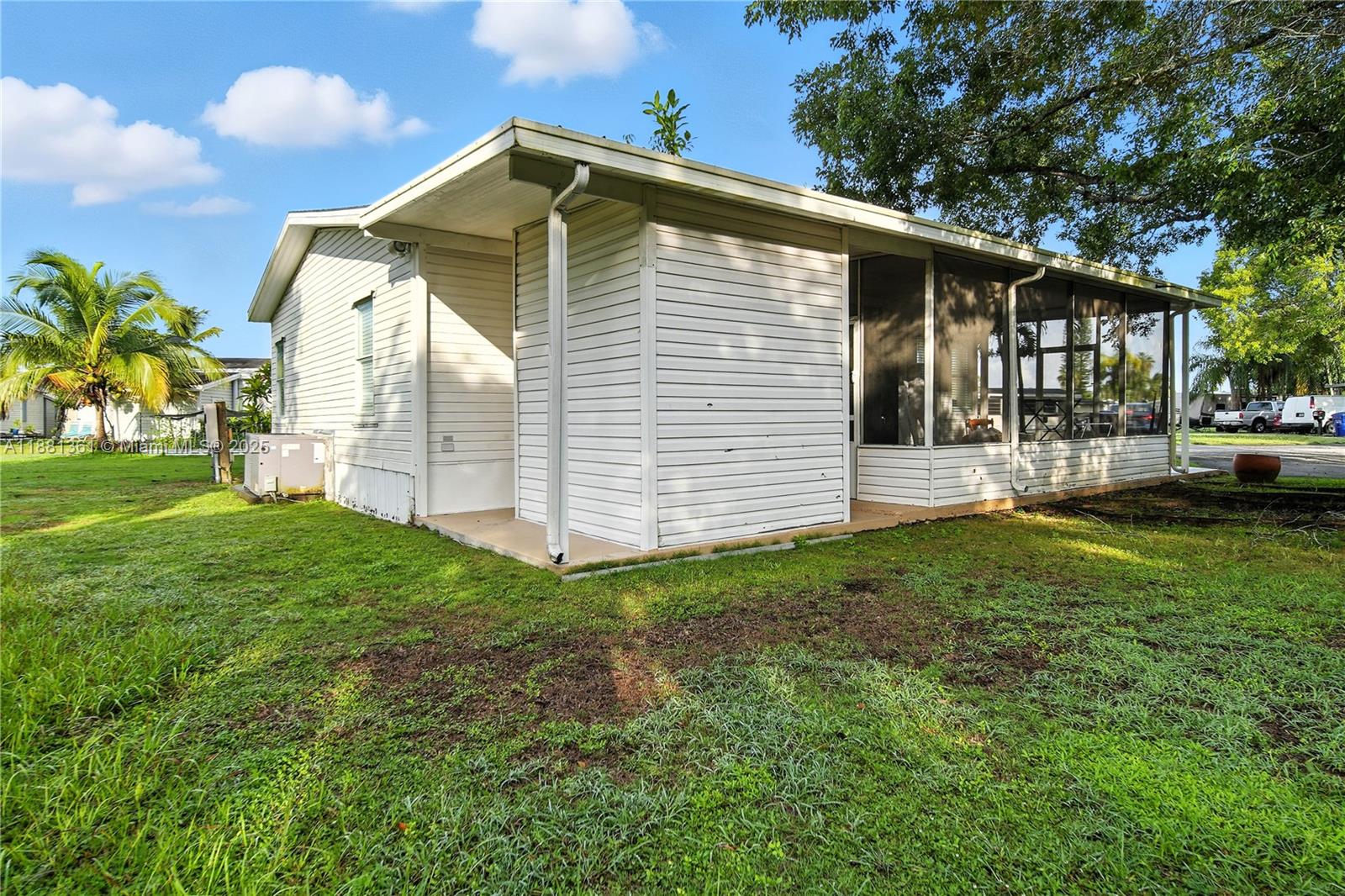 GOLDCOASTER MOBILE HOME - Residential Lease
