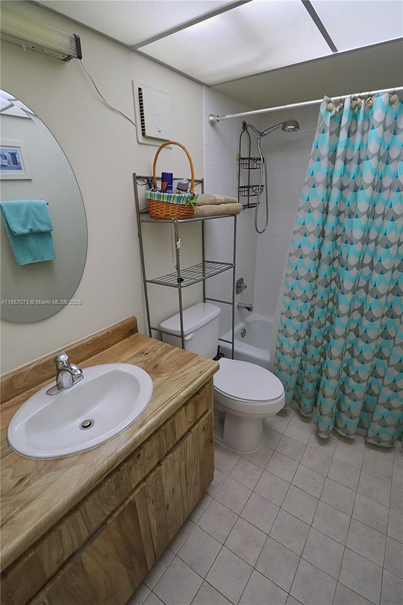 Villas West - Residential