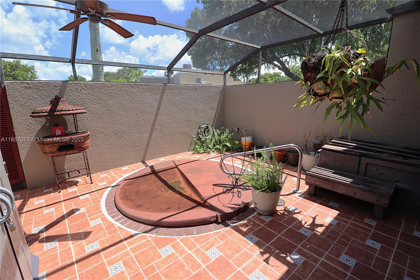 Villas West - Residential