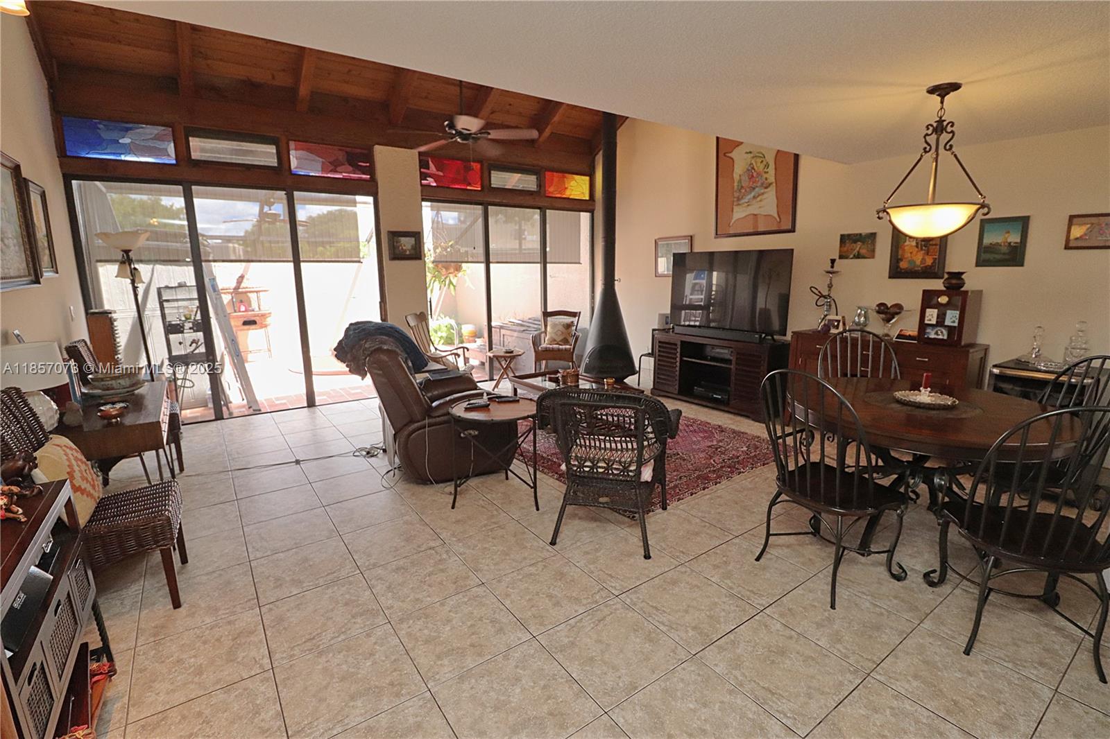 Villas West - Residential