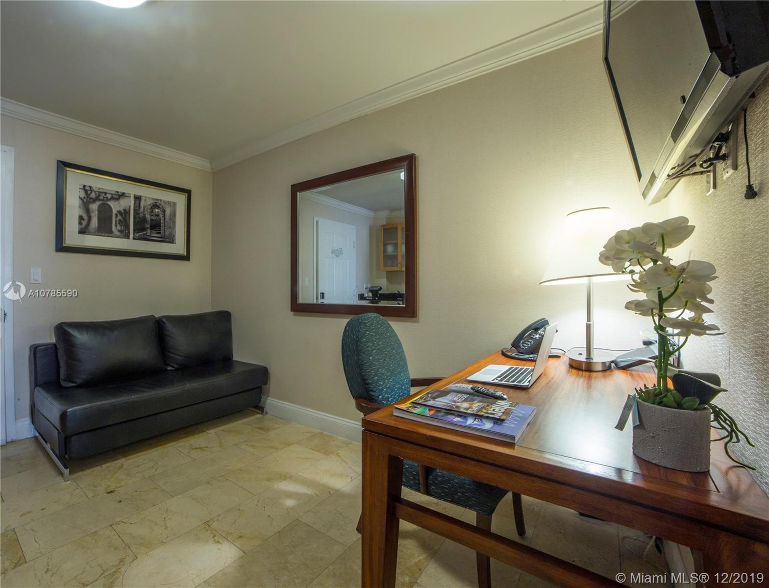 EUROSSUITES/NUVOSUITES - Residential Lease