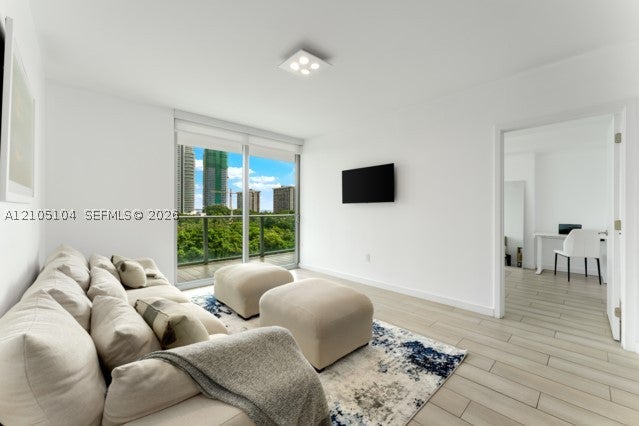 1600 SW 1st Ave