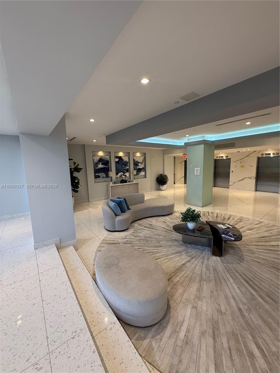 CORONADO CONDO TOWER II - Residential