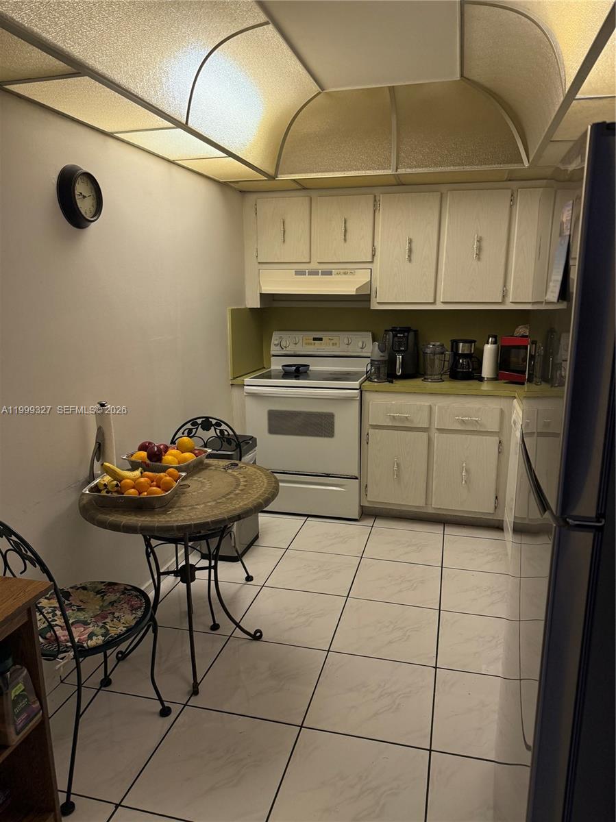 CORONADO CONDO TOWER II - Residential