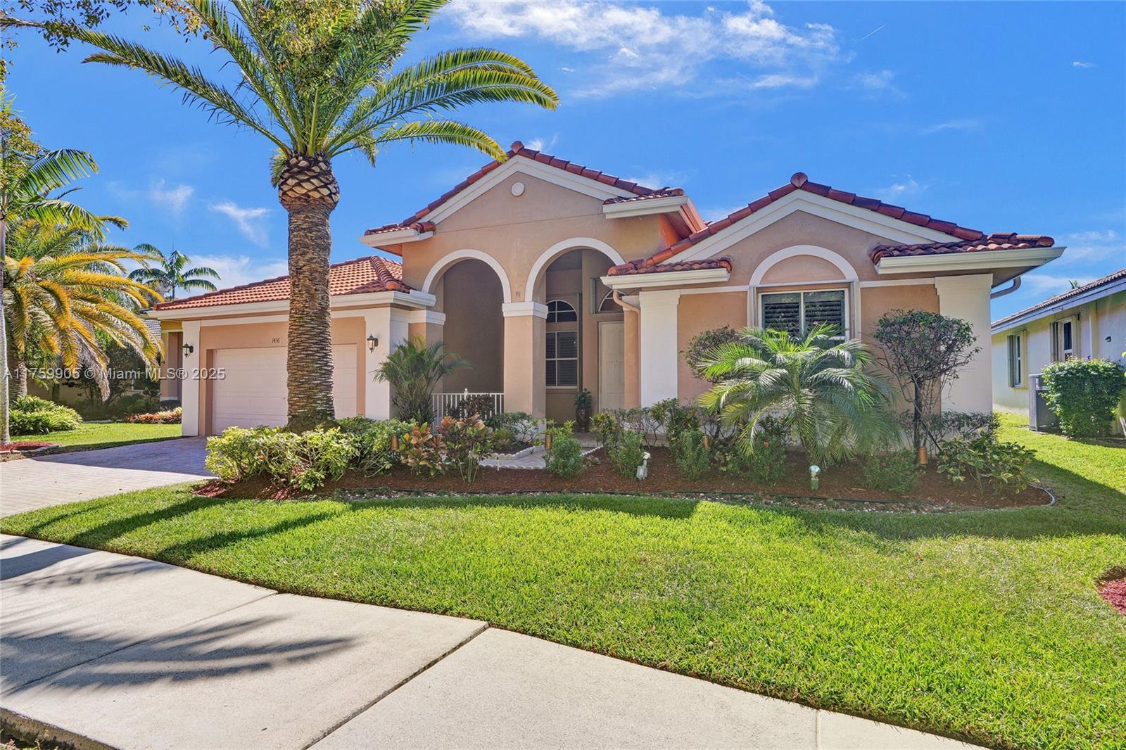 Property for Sale at 1436 Blue Jay Cir, Weston, Broward County, Florida - Bedrooms: 4 
Bathrooms: 4  - $1,100,000