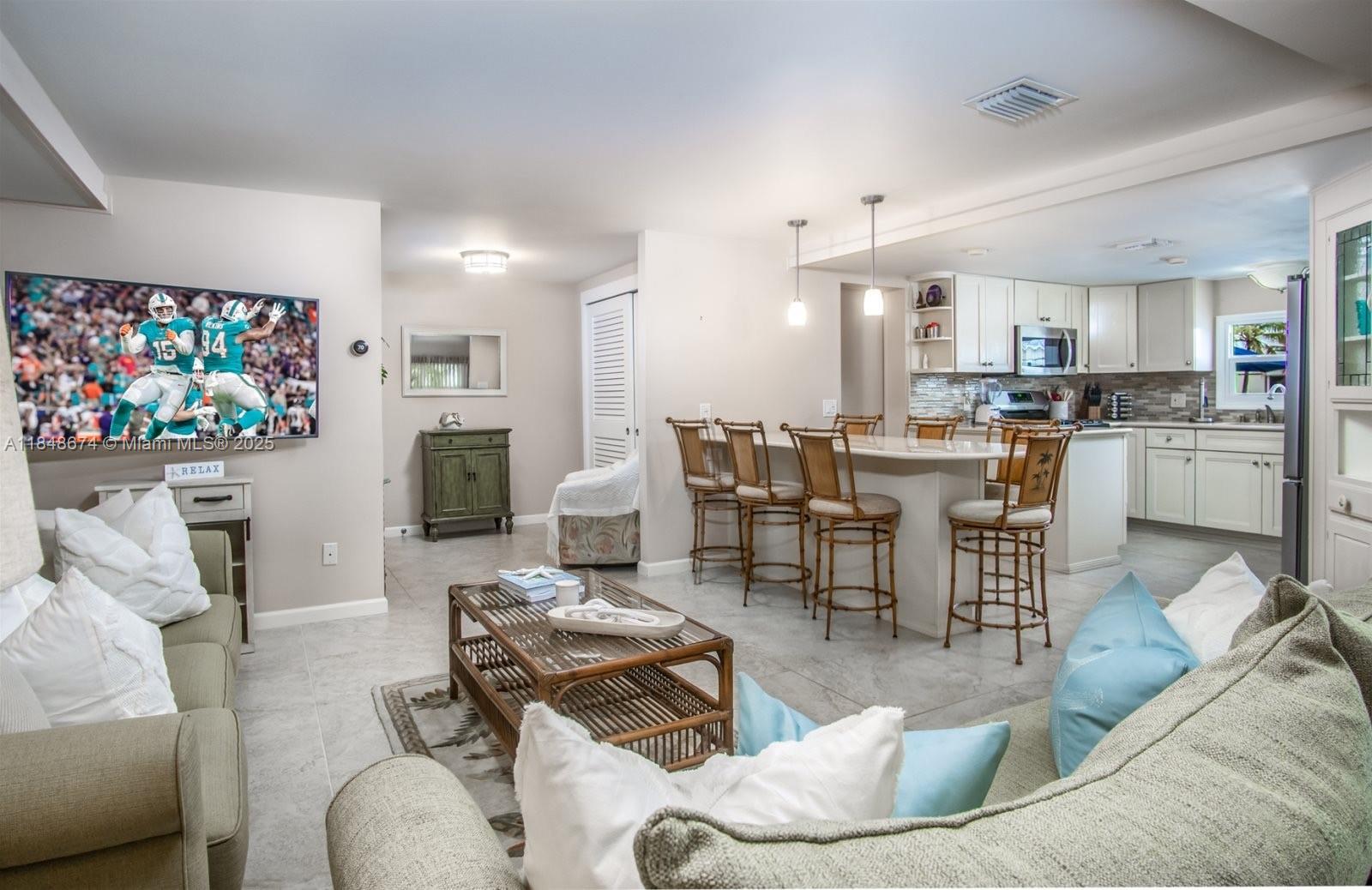 HARBOR ISLE - Residential