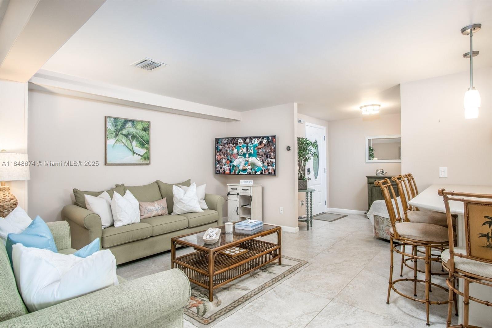 HARBOR ISLE - Residential