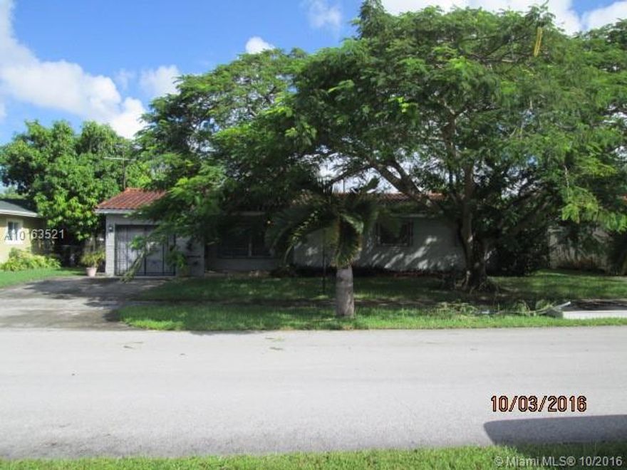 Large, pool, SFR in quiet neighborhood. Needs roof and updating. Sold as-is. ALL CONTRACTS/OFFERS ARE SUBJECT TO CIT Bank SENIOR MANAGEMENT APPROVAL AND ANY OFFERS OR COUNTER OFFERS BY CIT Bank. ARE NOT BINDING UNLESS THE ENTIRE AGREEMENT IS RATIFIED BY ALL PARTIES. THERE IS A $75.00 BUYER PAID DOC FEE PAID AT CLOSING.