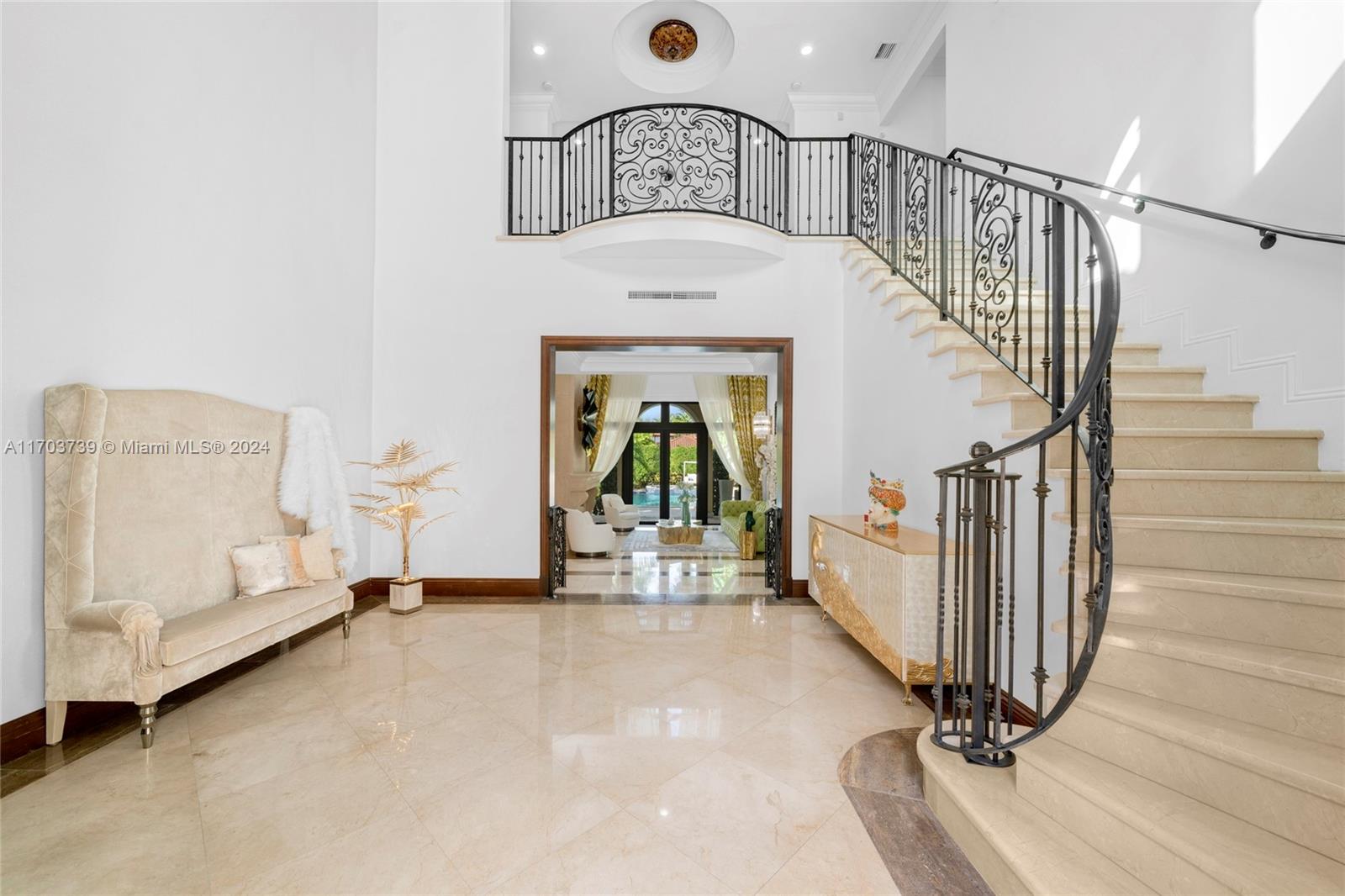 TOWN & RANCH ESTS - Residential