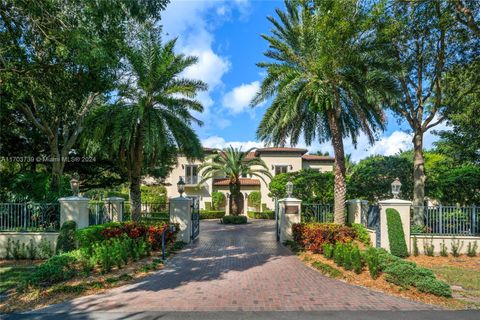 A home in Pinecrest