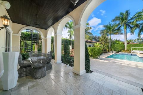 A home in Pinecrest